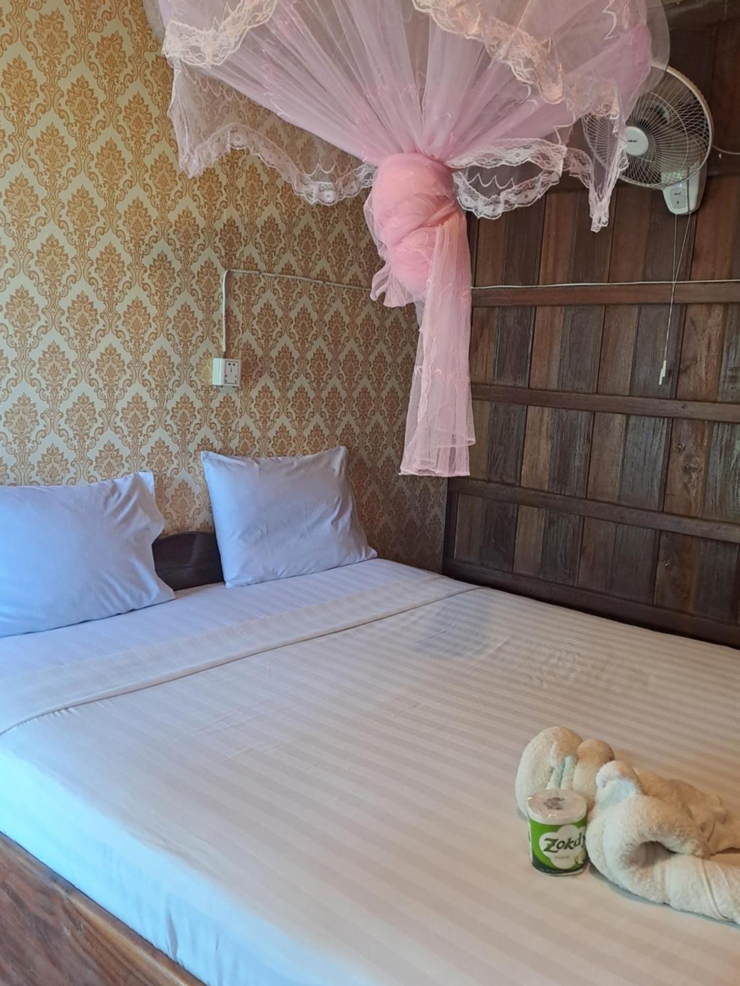 Riverside Bungalow Ban Dondét Cameră foto